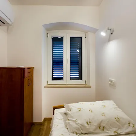 Kuca Ruzica Daire Omiš